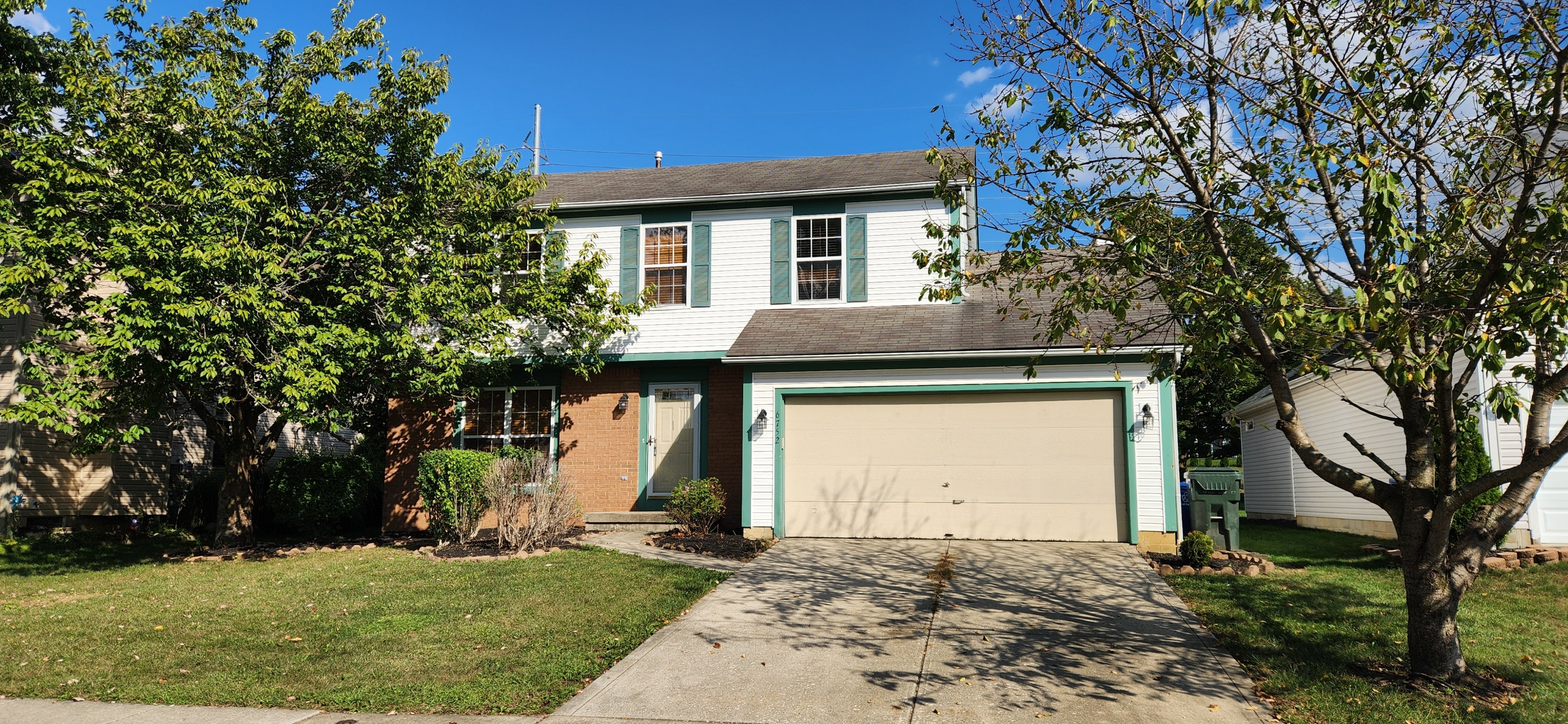 6752 Riverside Glen Court